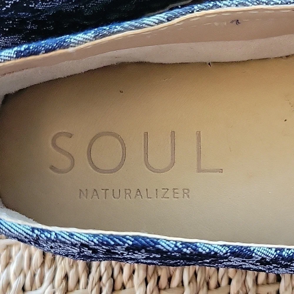 SOUL Naturalizer this pair